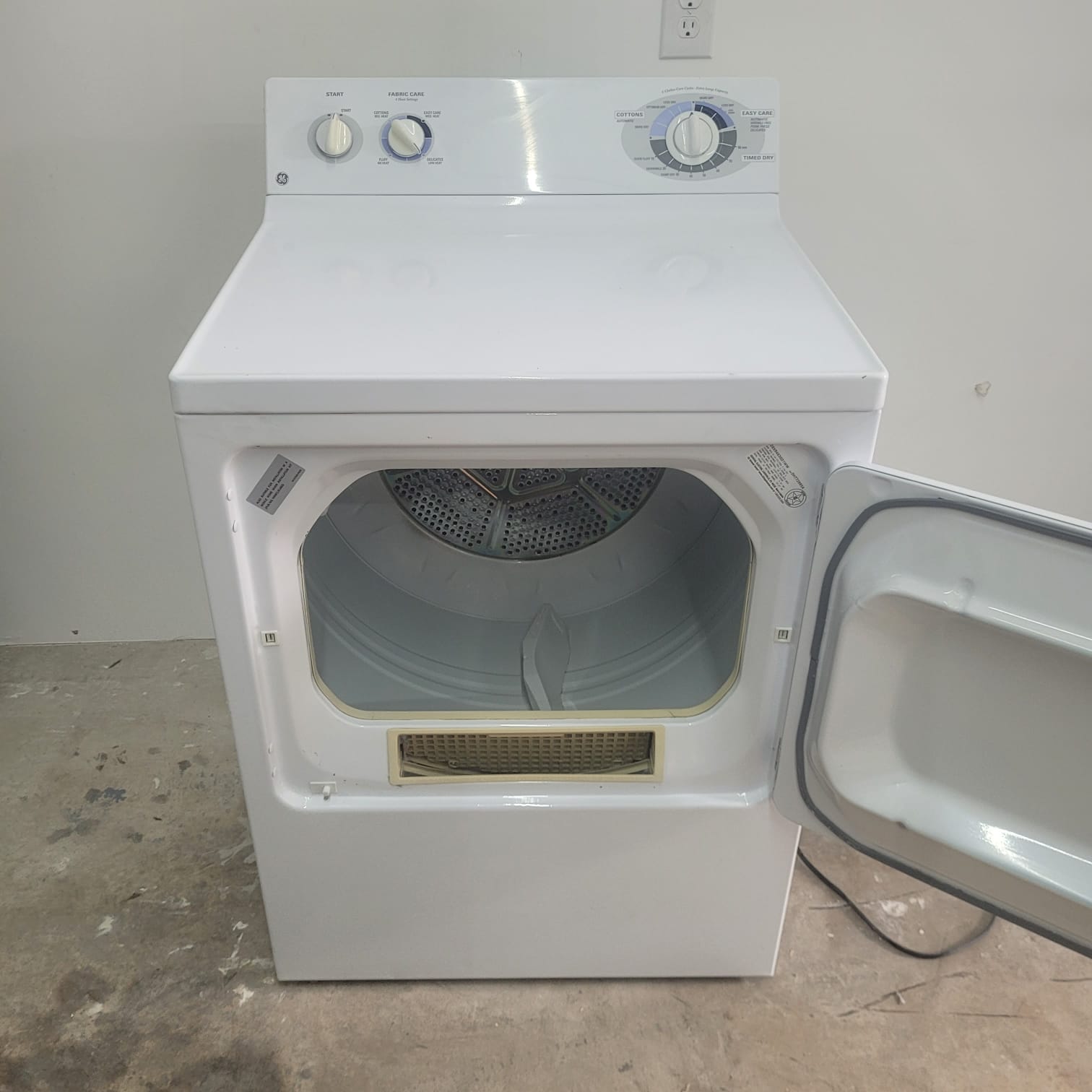 GE Gas Dryer GE Gas Dryer